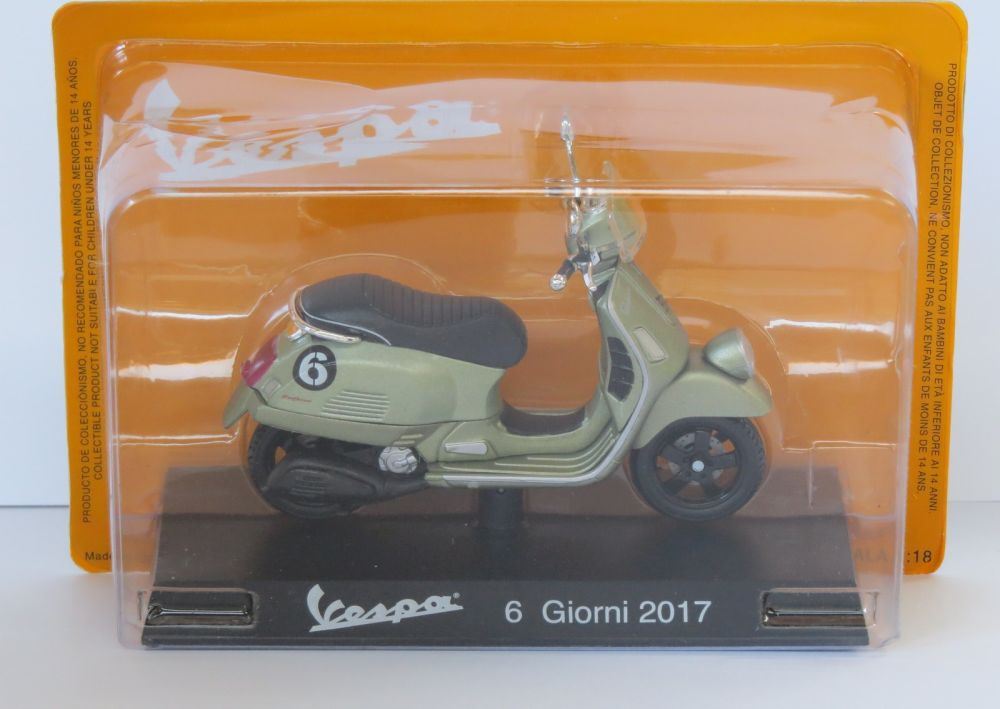 Atlas Editions 1:18 Scale Vespa 6 Giorni del 2017 Vespa Collection in 1:18