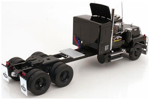 Road Kings 1:18 Scale Mack RL700L 1974 Black