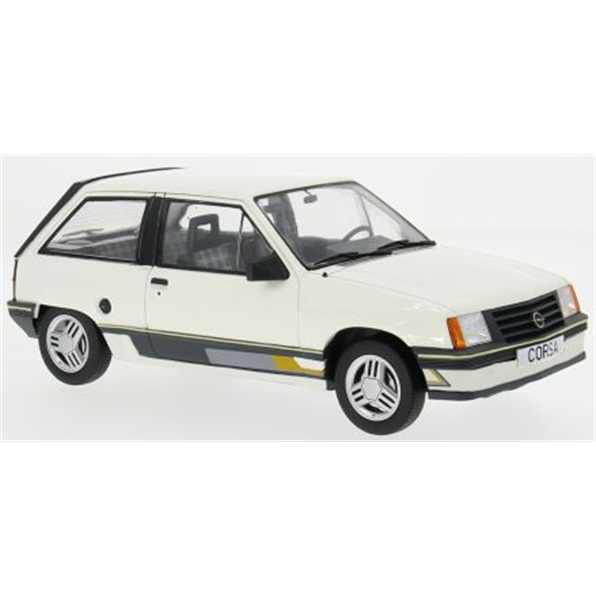 Model Car Group 1:18th Scale Opel Corsa A Sprint - White 1983 LHD