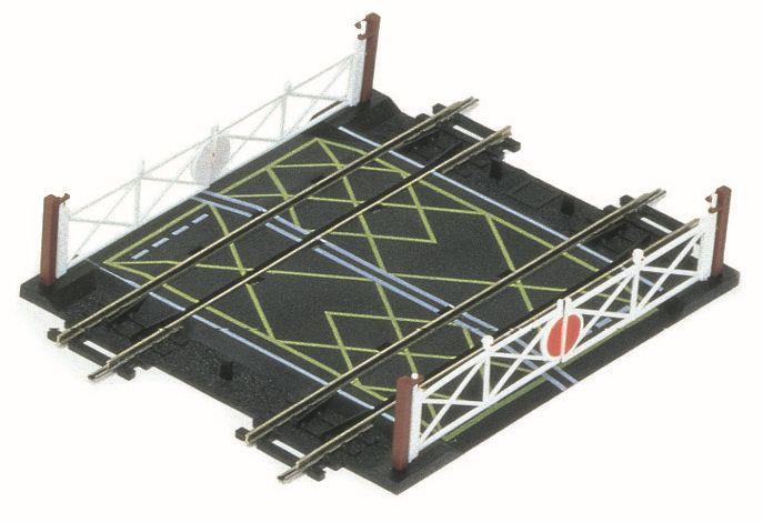 Hornby 1:76 / H0 / 00 Scale Level Crossing, Double Track