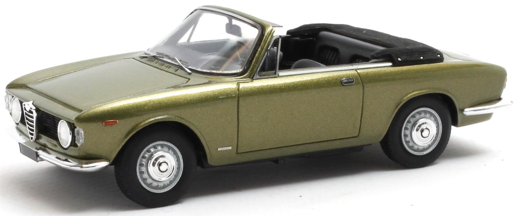 Matrix 1:43 Scale Alfa Romeo Giulia GTC Cabrio Metallic Green 1964