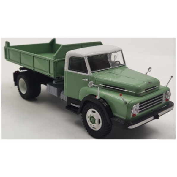 Premium Classixxs 1:43 Scale Csepel D-450 Green