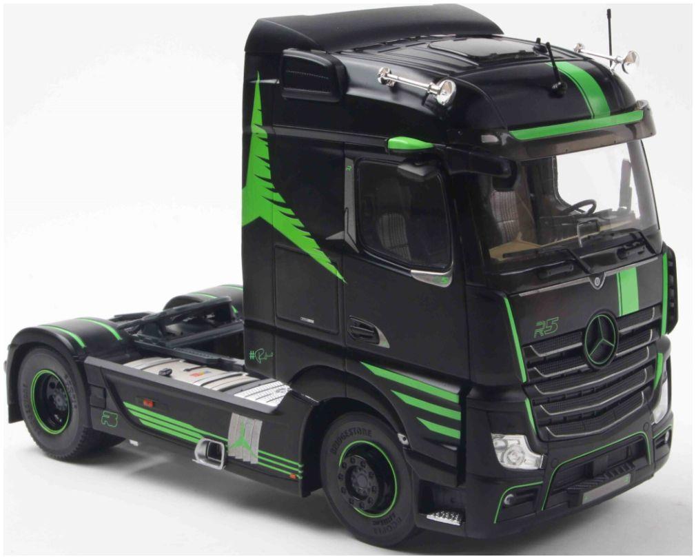Solido 1:24th Scale Mercedes Benz Actros R5 Italian Collection Black 2021