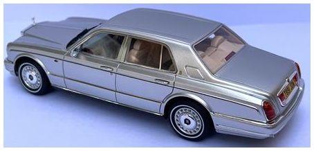 Matrix  1:43rd Scale Rolls Royce Silver Seraph Silver Pearl 1998-2002