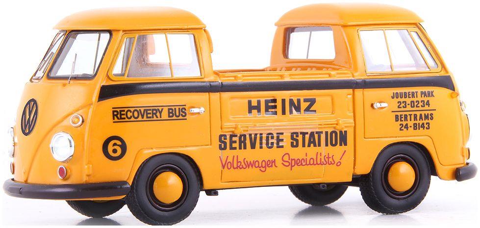 Autocult  N/A Scale Digital Book of The Year 2025 (USB) w/VW T1 Recovery Bus