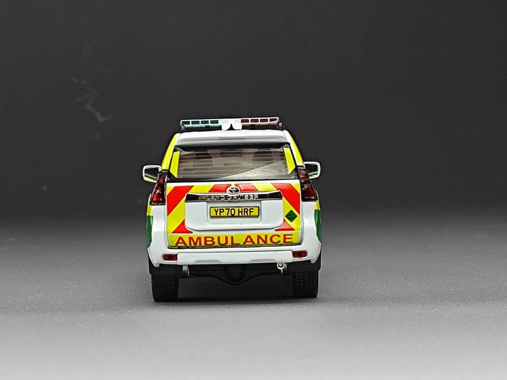 Vitesse 1:43 Scale Toyota Land Cruiser Prado 2018 UK Isle of White Ambulance Service (Ltd Ed. 399pcs)