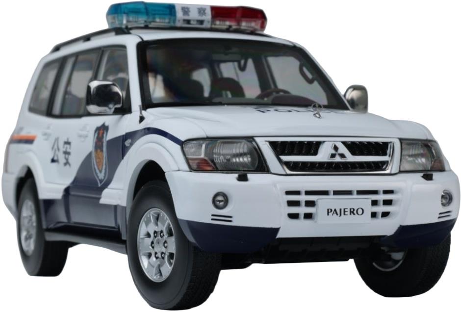 Sun Star 1:18th Scale Mitsubishi Pajero V73 China Police