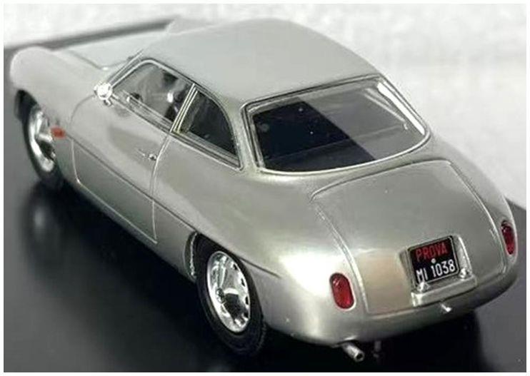 Matrix  1:43rd Scale Alfa Romeo Giulietta SZ Silver 1961