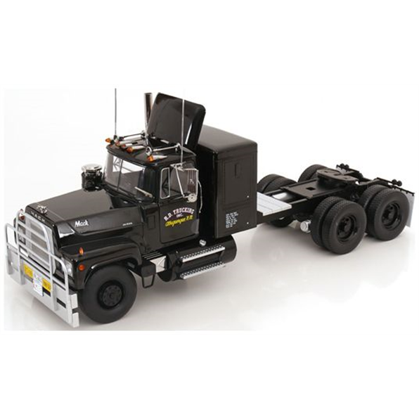 Road Kings 1:18 Scale Mack RL700L 1974 Black