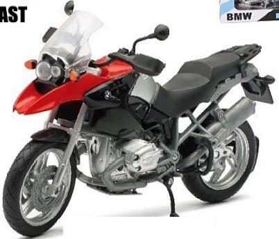 New-Ray 1:12 Scale BMW R 1200 RT Red/Black