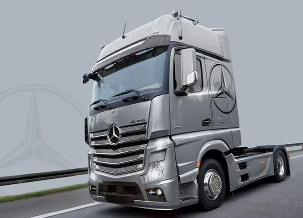 Italeri 3905 1:24 Scale Mercedes Benz Actros Gigaspace TRUCK