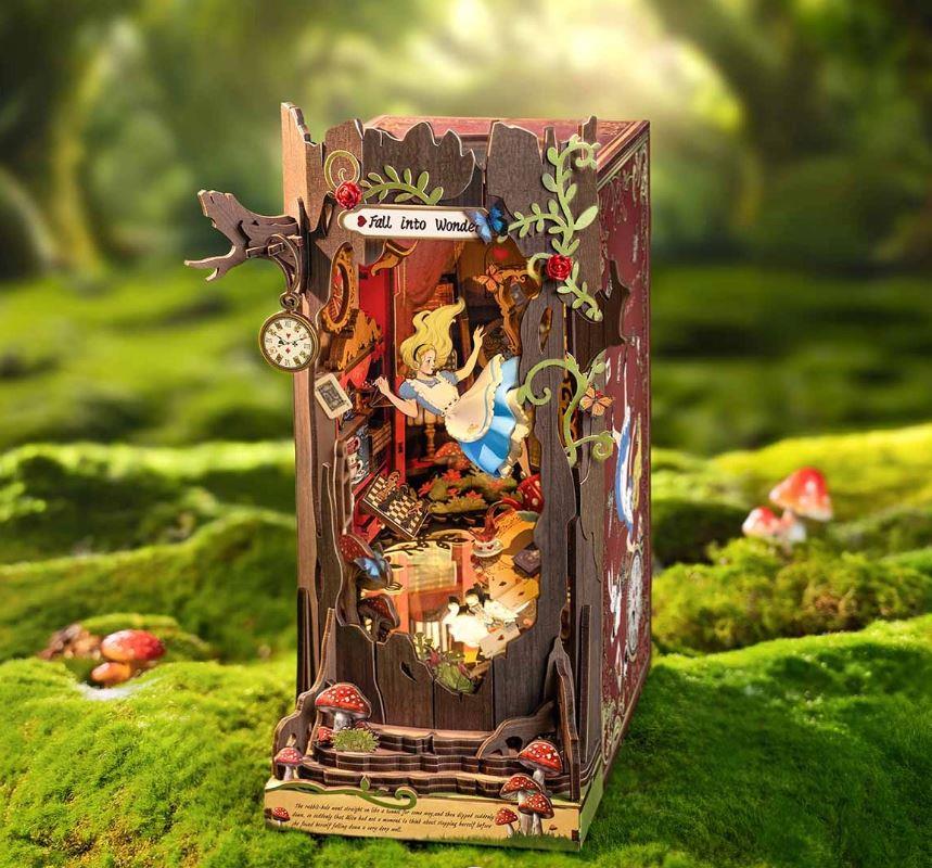 Rolife DIY Book Nook  Fall into Wonder TGB12