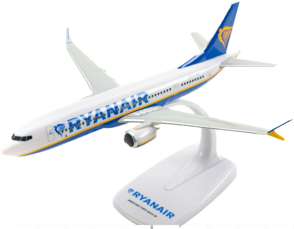 PPC Holland 1:200th Scale Boeing B737-8 MAX Ryanair