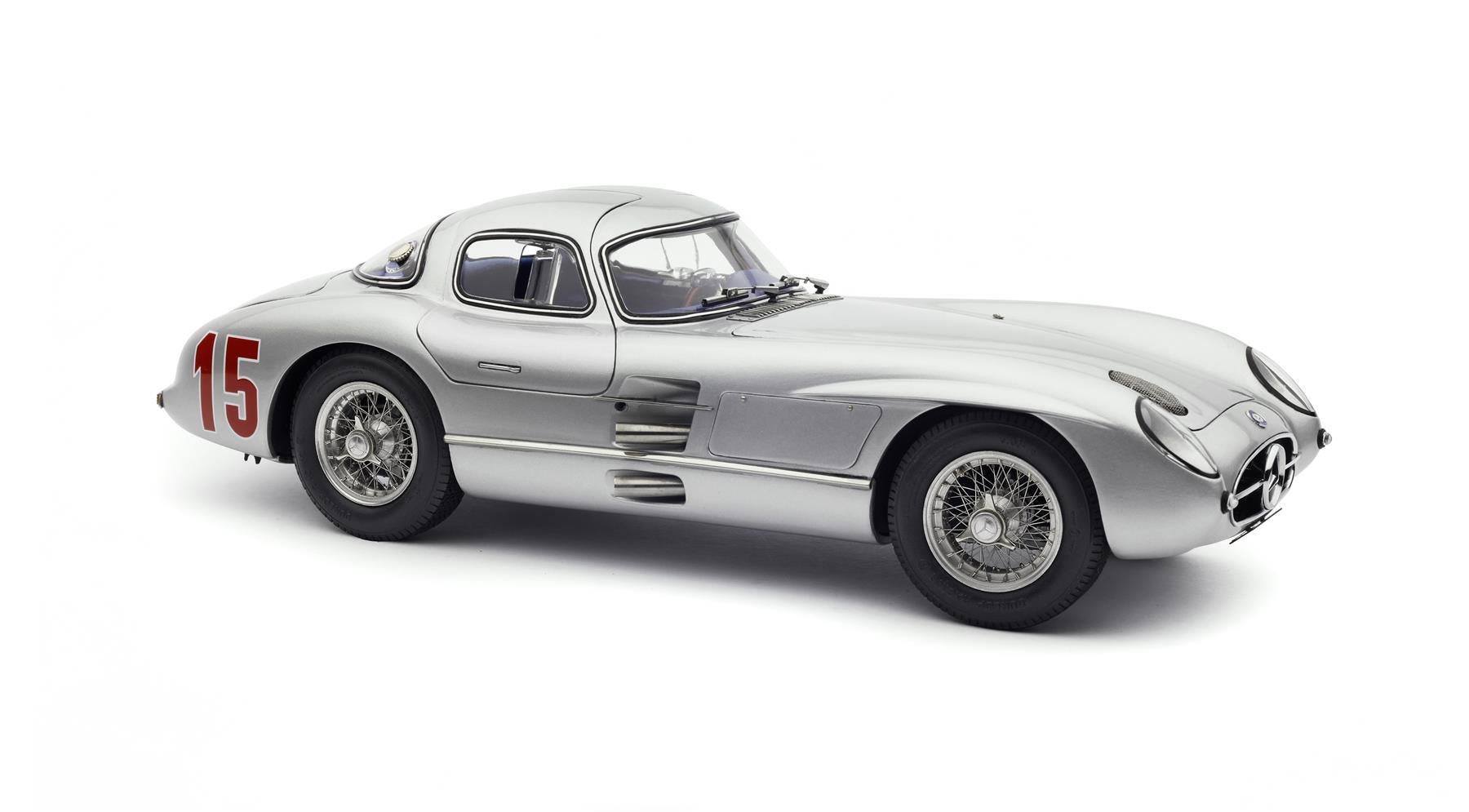 CMC 1:18 Scale Mercedes Benz 300 SLR Coupe GP Sweden 1955 R. Uhlenhaut #15 Limited Edition 1,000pcs