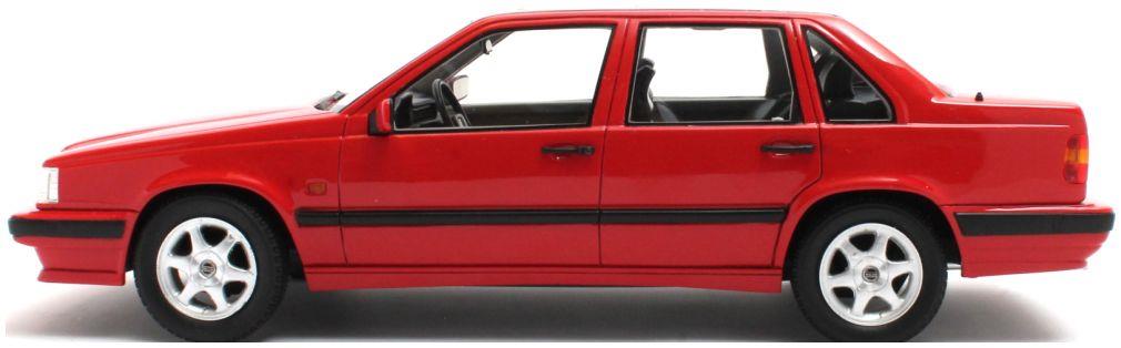 Cult 1:18 Scale Volvo 850 GLT Signal Red 1991-1994