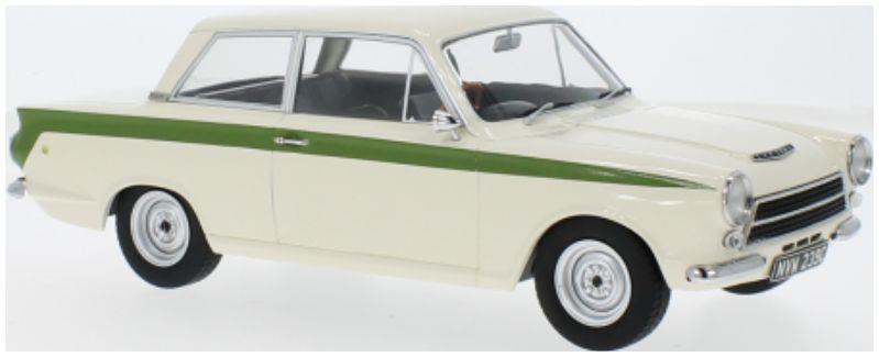 Model Car Group 1:18 Scale Ford Lotus Cortina MK I White/Green 1963 (RHD)