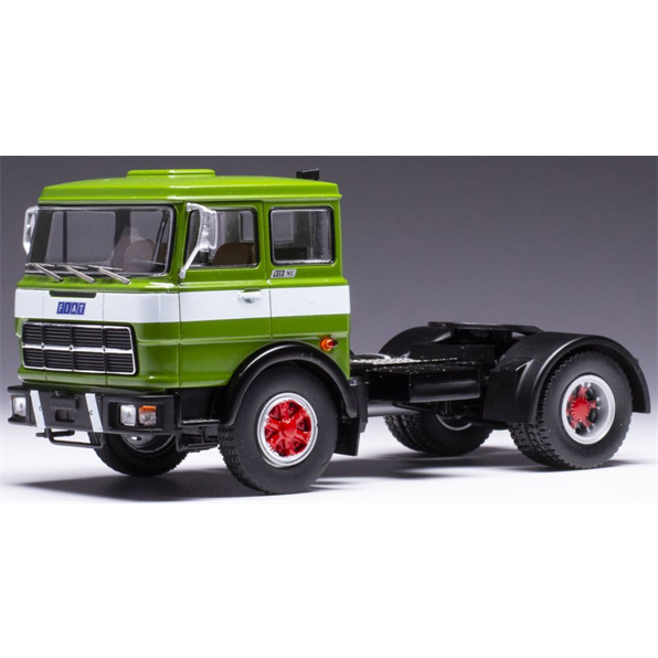 IXO 1:43 Scale Fiat 690 T1 Green/White 1961