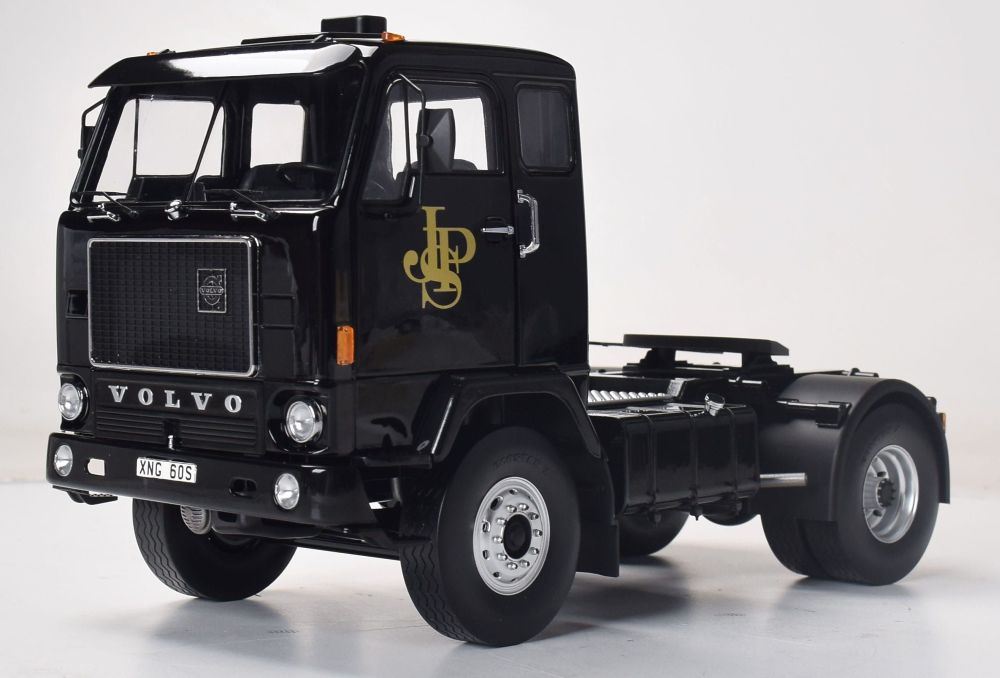Model Car Group MCG 1:18 Scale Volvo F88 Black John Player Special 1977