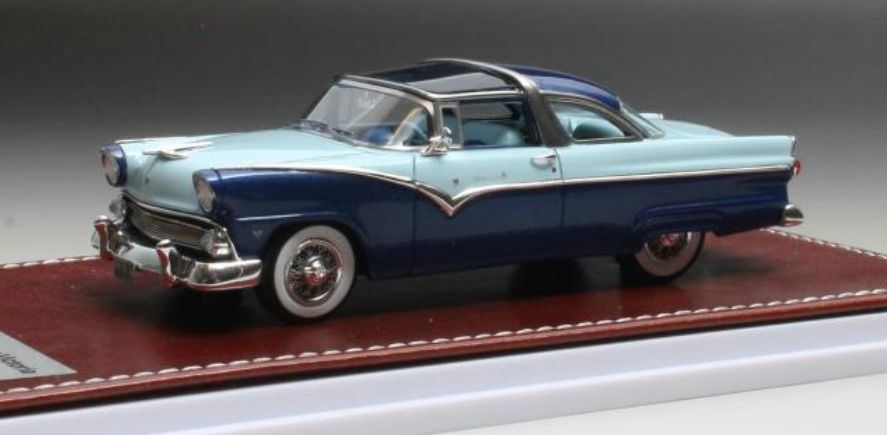 GIM 1:43 Scale Ford Fairlane CV Blue/Blue 1955