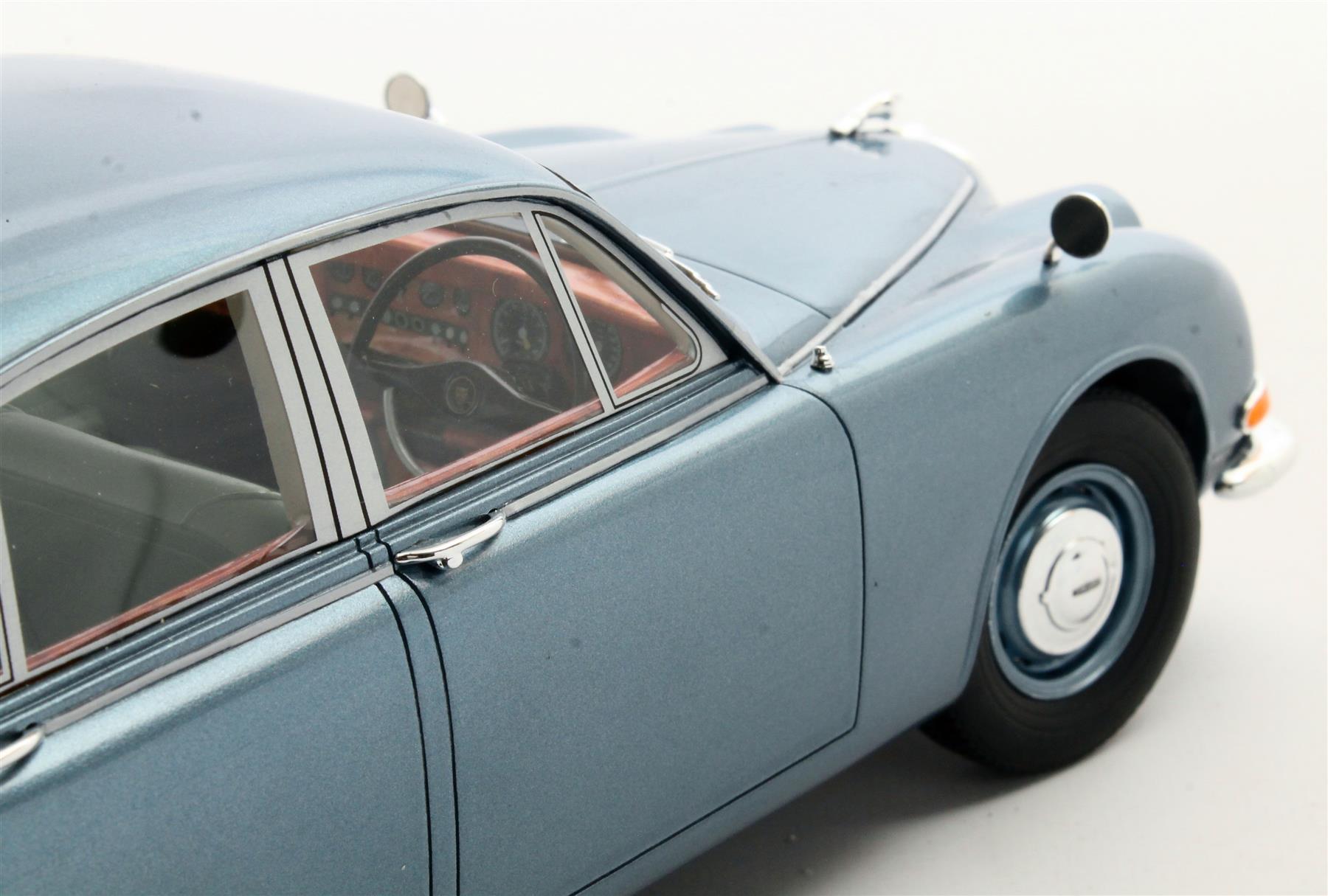 Cult 1:18 Scale Jaguar S-Type Opalescent Blue 1965 (Ltd Edition 96pcs)