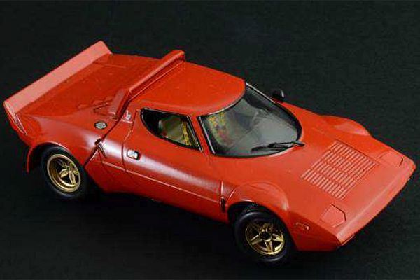 Italeri 1:24 Scale Lancia Stratos HF
