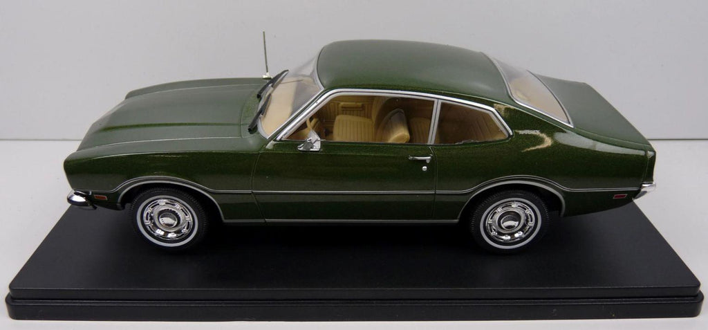 Atlas Editions 1:24 Scale Ford Maverick 1974 - Green 1:24th Scale