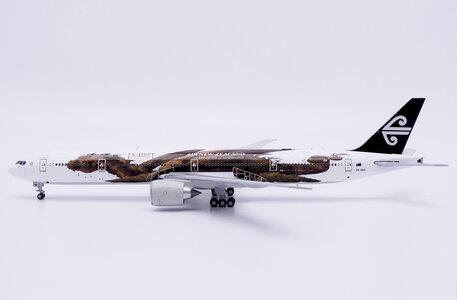 JC Wings 1:400th Scale Boeing 777-300ER Air New Zealand Desolation of Smaug ZK-OKO w/Antenna