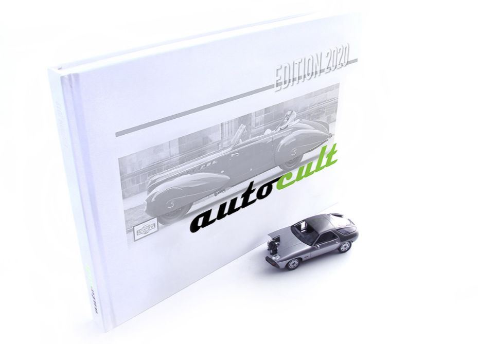 Autocult 1:43 Scale Book of the Year 2020 w/Porsche 928 PES (German, English)