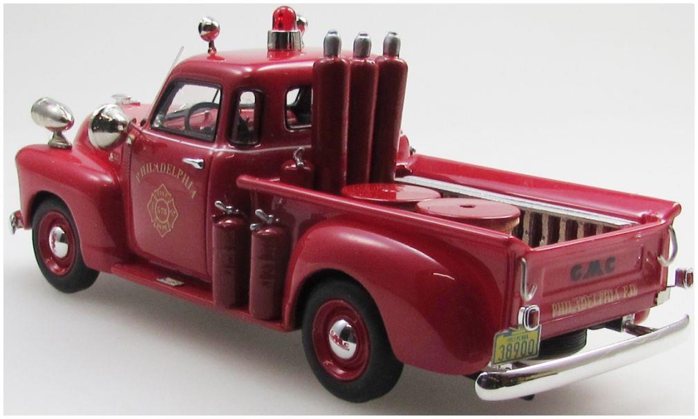 Esval 1:43 Scale GMC Series 100 5 Window Pickup 1951 Philadelphia Fire Dept w/Equipment